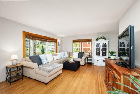 7000 Hill Place N Crystal MN 55427