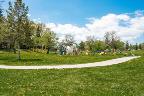 7000 Hill Place N Crystal MN 55427