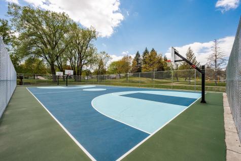 7000 Hill Place N Crystal MN 55427