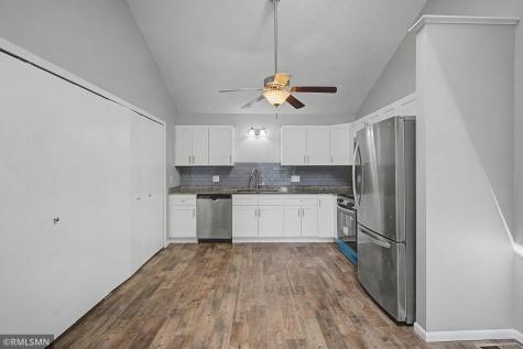 3292 Greenbrier Street Vadnais Heights MN 55127