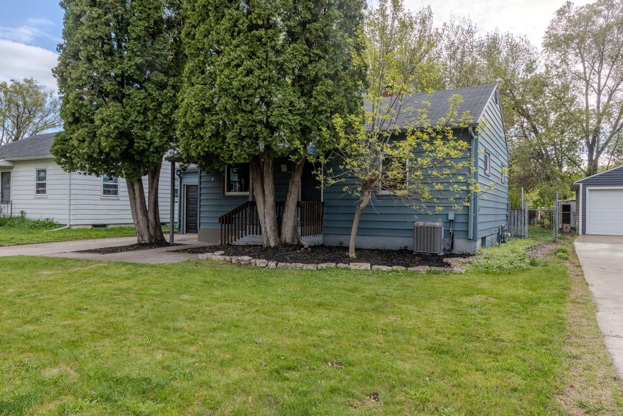 1521 13 1/2 Street S Fargo ND 58103