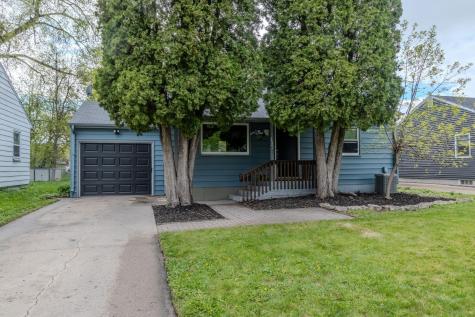 1521 13 1/2 Street S Fargo ND 58103