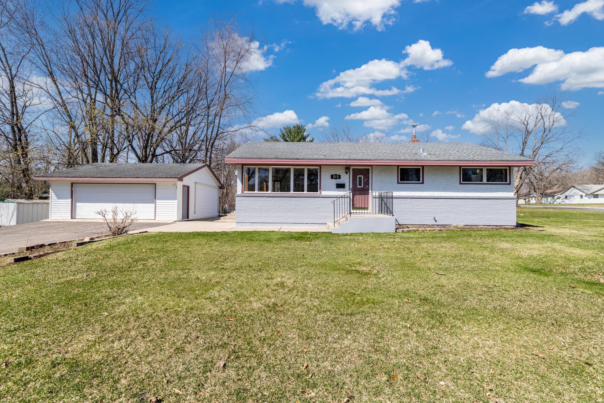819 9th Avenue Anoka MN 55303