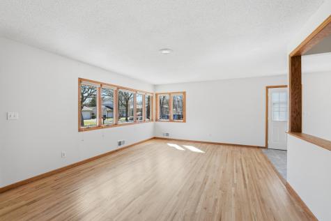 819 9th Avenue Anoka MN 55303