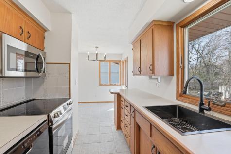 819 9th Avenue Anoka MN 55303