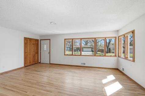 819 9th Avenue Anoka MN 55303