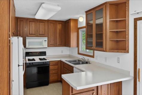 1624 84th Court N Brooklyn Park MN 55444