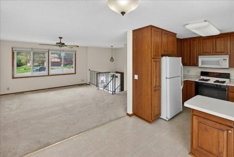 1624 84th Court N Brooklyn Park MN 55444