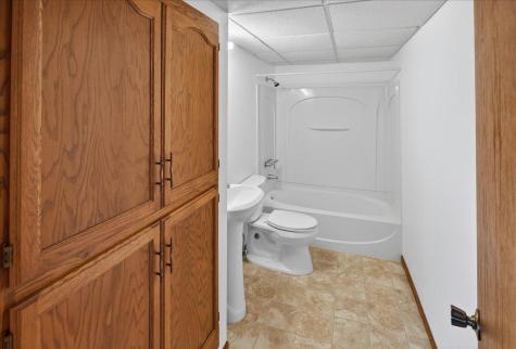 1624 84th Court N Brooklyn Park MN 55444
