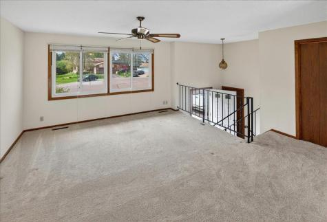 1624 84th Court N Brooklyn Park MN 55444