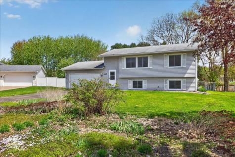 1624 84th Court N Brooklyn Park MN 55444