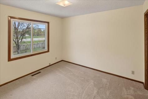 1624 84th Court N Brooklyn Park MN 55444