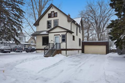 819 7th Avenue S Moorhead MN 56560