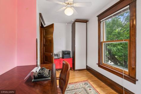 812 42nd Avenue N Minneapolis MN 55412