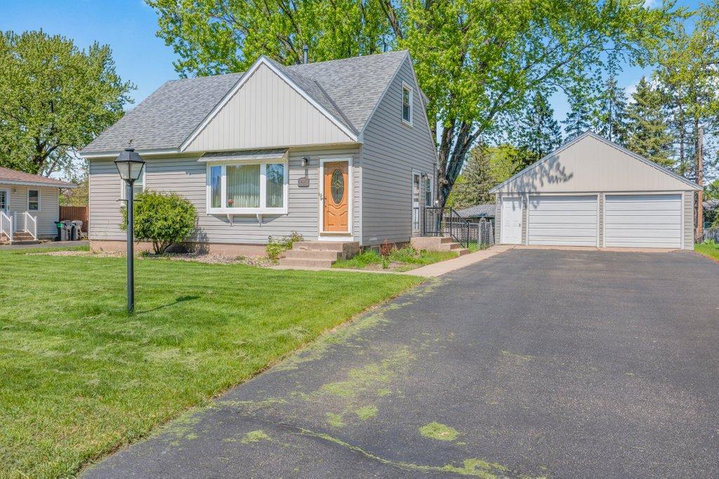 2105 Quartz Lane Eagan MN 55122
