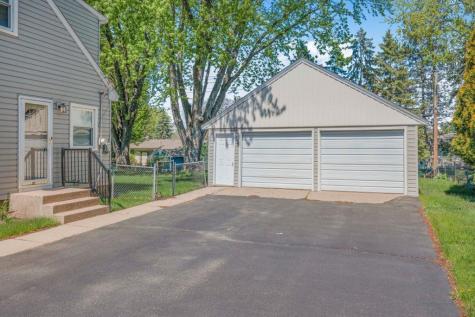 2105 Quartz Lane Eagan MN 55122