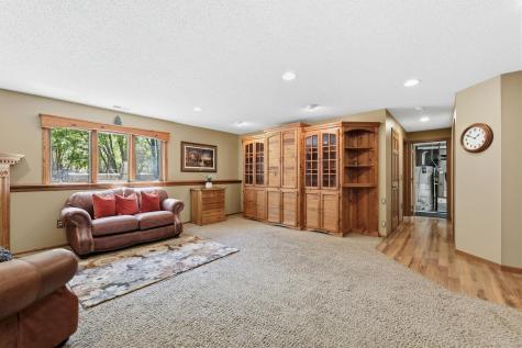 1564 Lamotte Circle Lino Lakes MN 55038