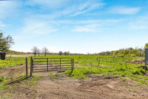 34672 125th Avenue Onamia MN 56359