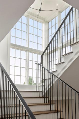 956 Mississippi River Boulevard S Saint Paul MN 55116