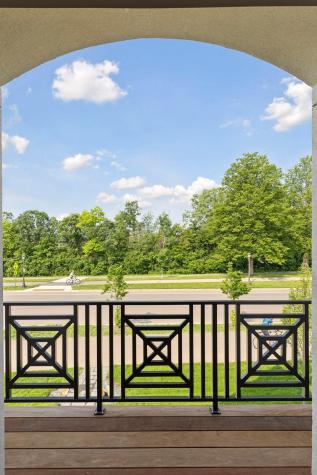 956 Mississippi River Boulevard S Saint Paul MN 55116