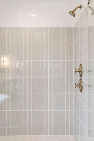 956 Mississippi River Boulevard S Saint Paul MN 55116