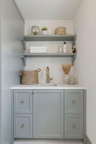 956 Mississippi River Boulevard S Saint Paul MN 55116