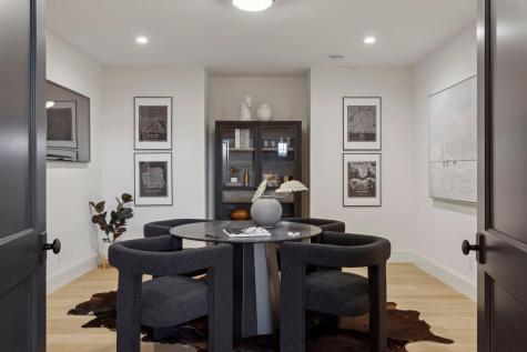 956 Mississippi River Boulevard S Saint Paul MN 55116