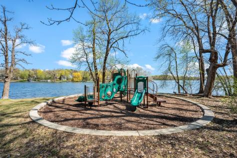 6701 Mohawk Drive Chanhassen MN 55317