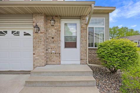 9804 Hamlet Lane S Cottage Grove MN 55016