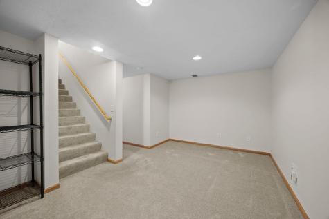9804 Hamlet Lane S Cottage Grove MN 55016