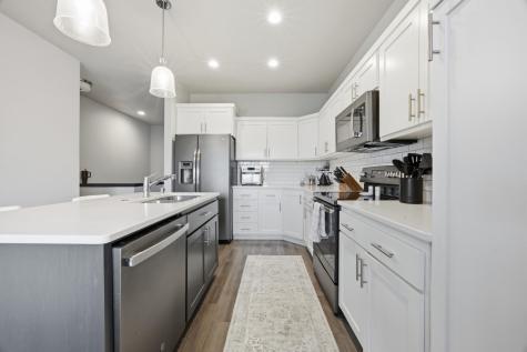 708 3rd Avenue NE Dilworth MN 56529