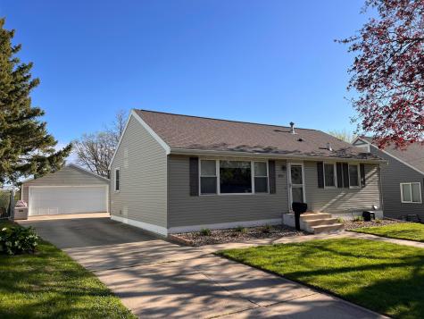 4031 7th Place NW Rochester MN 55901