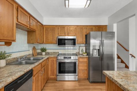 4127 Meadowlark Point Eagan MN 55122