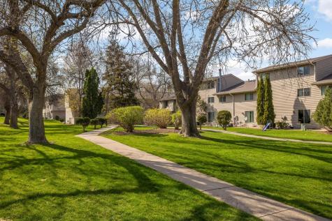 4127 Meadowlark Point Eagan MN 55122