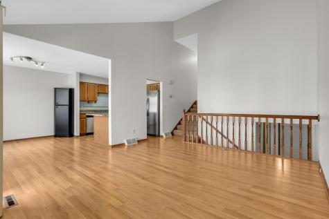 4127 Meadowlark Point Eagan MN 55122