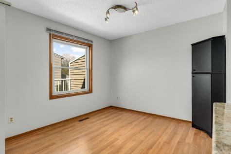 4127 Meadowlark Point Eagan MN 55122