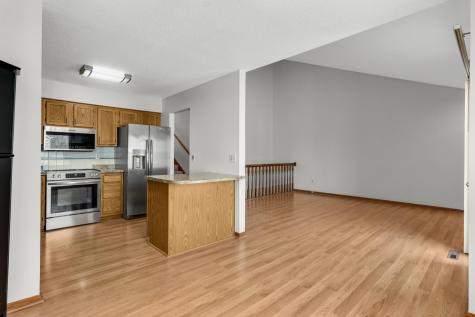 4127 Meadowlark Point Eagan MN 55122