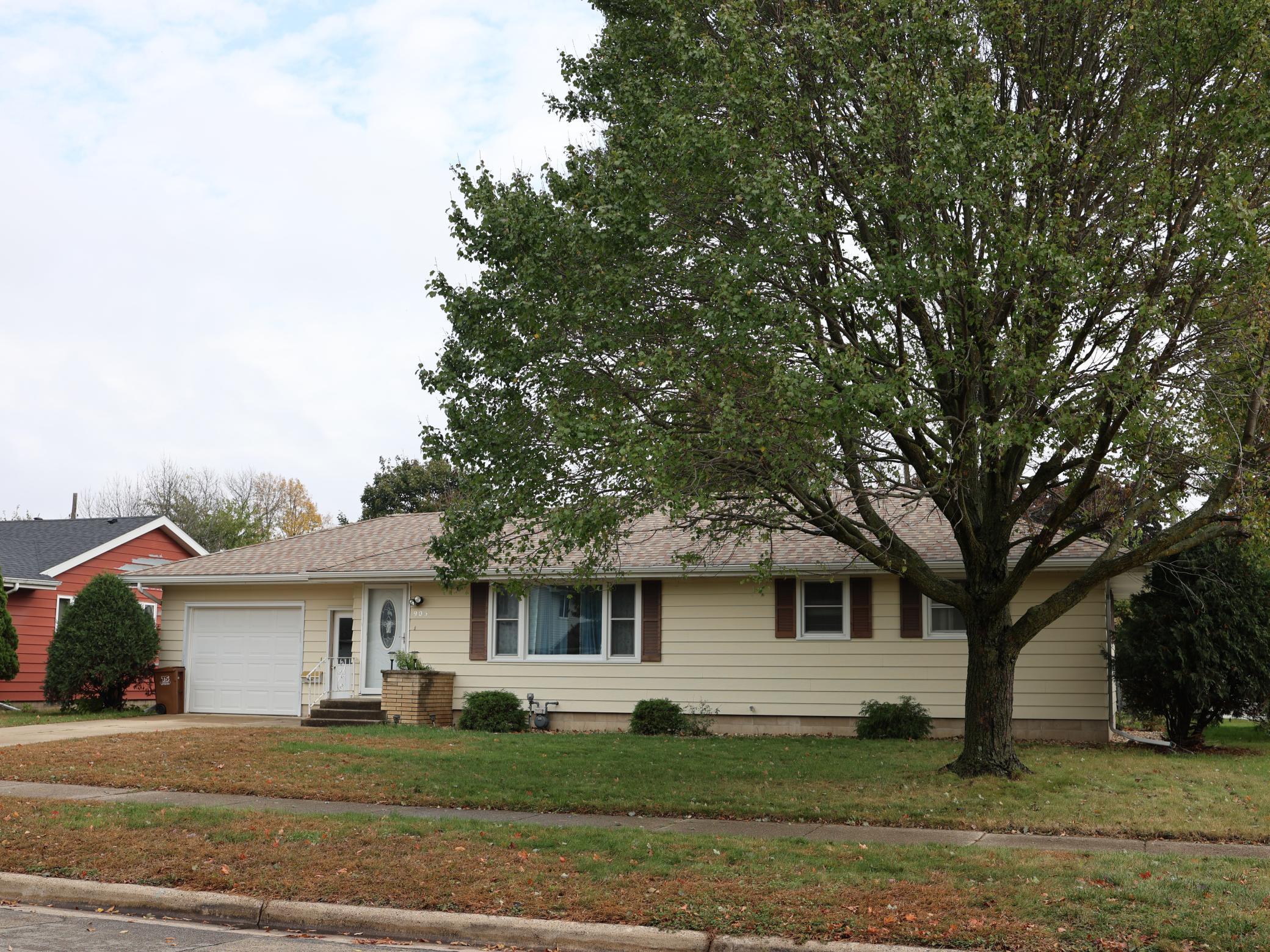 905 16th Street SW Austin MN 55912