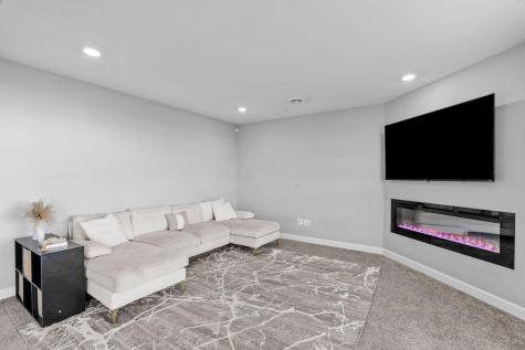 7229 Dora Drive Lino Lakes MN 55038