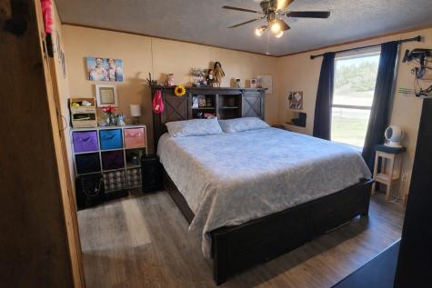 114 Pine Street NW New London MN 56273