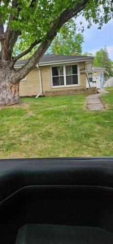 5815 42nd Avenue N Robbinsdale MN 55422