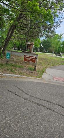 5815 42nd Avenue N Robbinsdale MN 55422