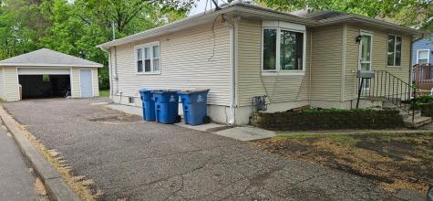 5815 42nd Avenue N Robbinsdale MN 55422