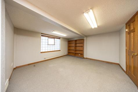 19 2nd Avenue SE Fairfax MN 55332