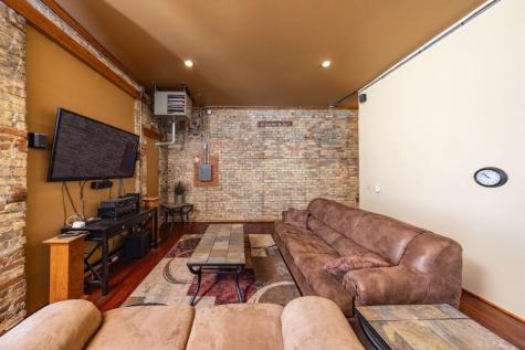 19 2nd Avenue SE Fairfax MN 55332