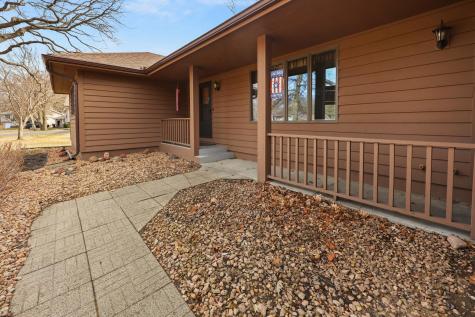 828 Brookwood Lane Sartell MN 56377