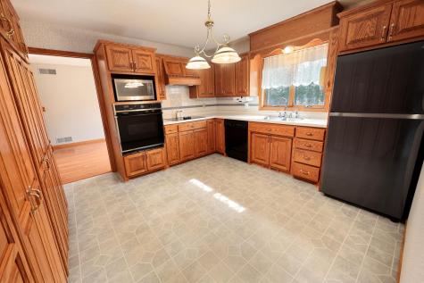 828 Brookwood Lane Sartell MN 56377