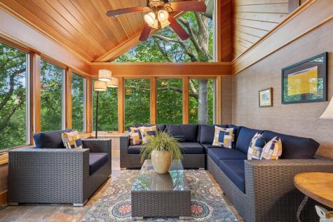 10420 Bluff Circle Chaska MN 55318