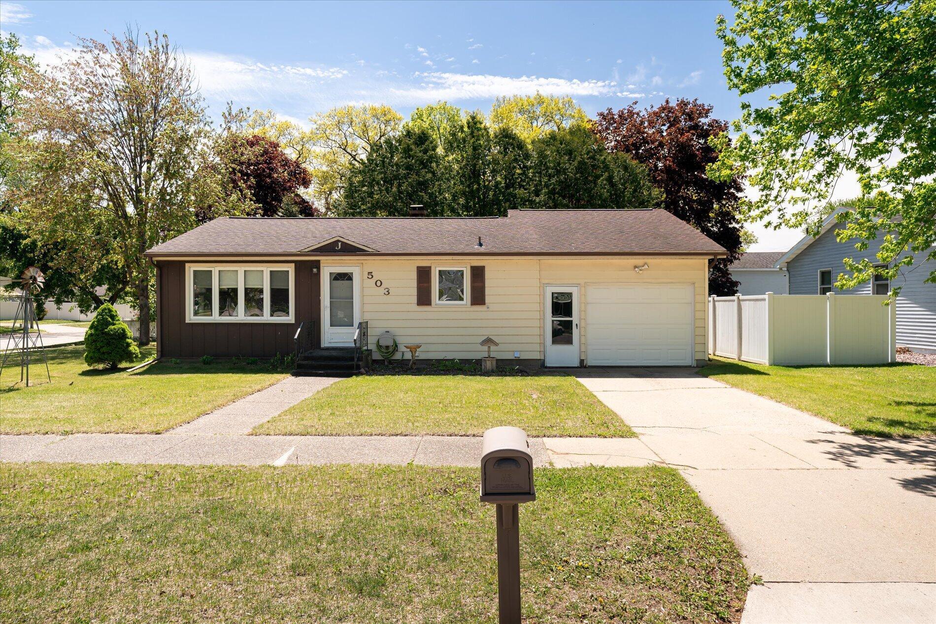 503 S 9th Street La Crescent MN 55947