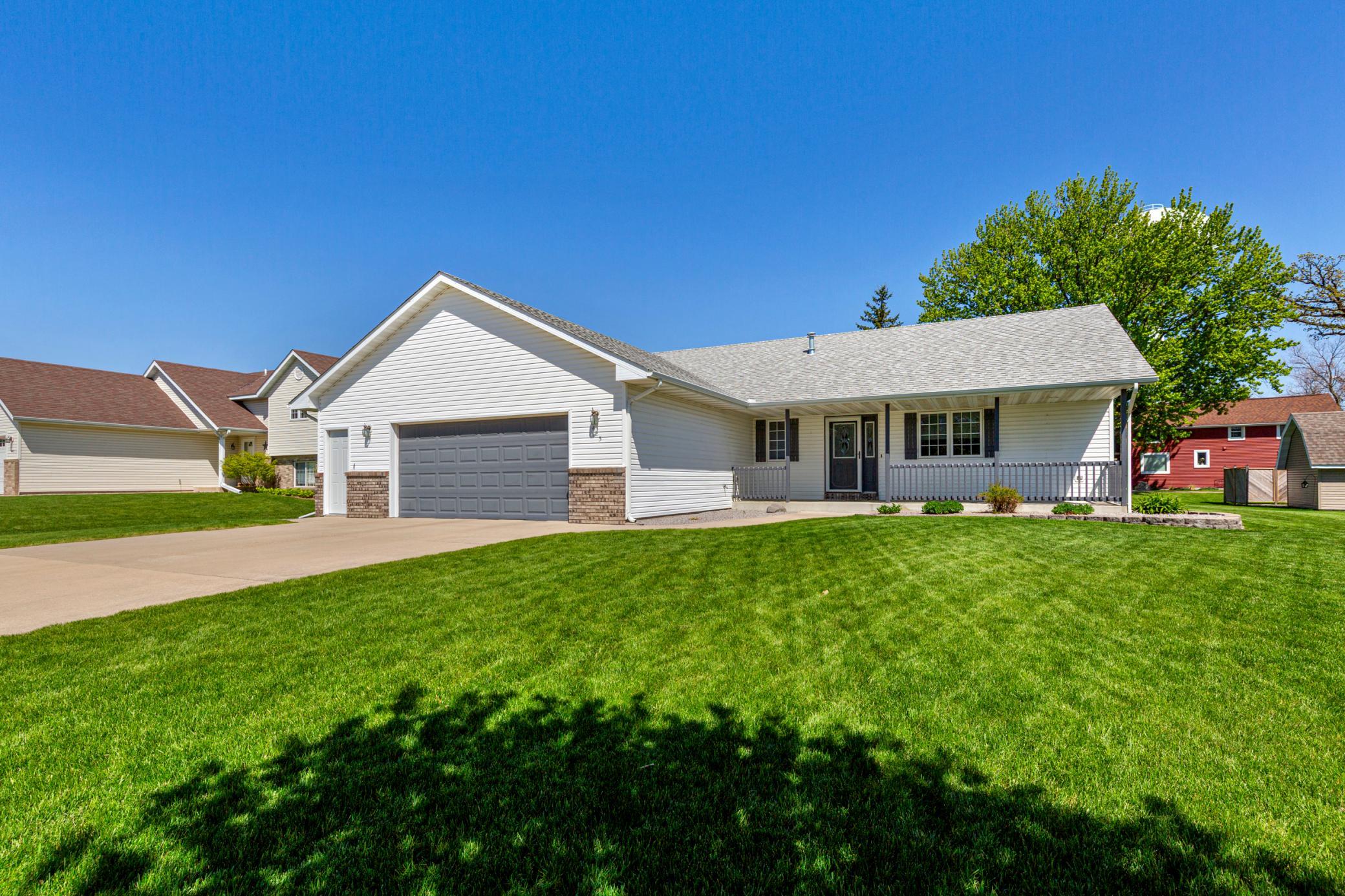 425 Hazeltine Place NE Owatonna MN 55060